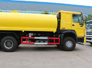 الأصفر 6 × 4 18m3 شاحنة صهريج شاحنة مياه الرش مع HW76 إطالة الكابينة