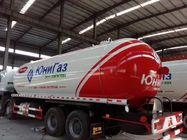 شاحنة صهريج غاز البروبان هاو / شاحنة تسليم غاز البترول المسال 8x4 36000 لتر ZZ1317N4667W