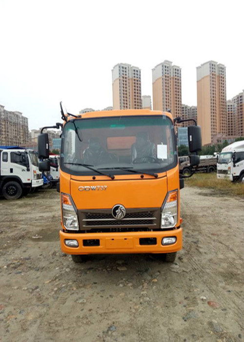 SINOTRUK CDW البسيطة شاحنة قلابة مع Yunnei محرك 110hp 5.4m3 الجسم السعة