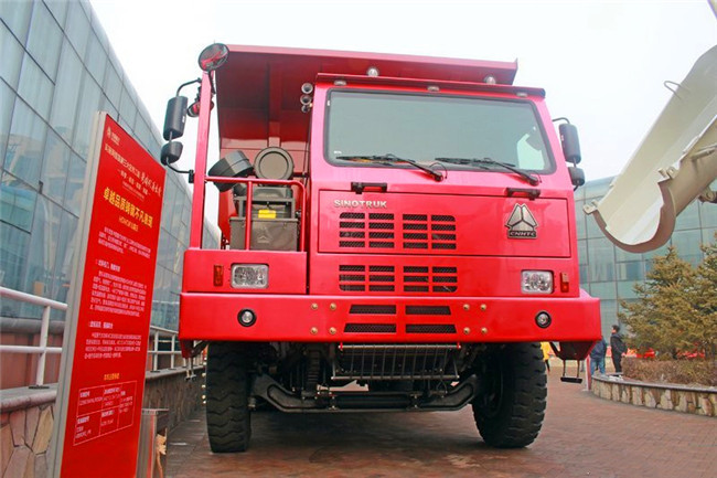 أحمر اللون ساينو تراك HOWO تفريغ شاحنة 6 * 4/30 طن شاحنة قلابة شاحنة قلابة