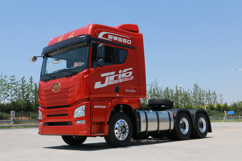 JH6 سلسلة 6 × 4 جرار مقطورة شاحنة لمسافات طويلة ونقل كفاءة عالية