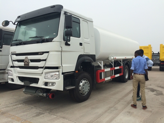 HOWO 6x4 جديدة 25000L سعة البنزين الوعاء خزان الوقود شاحنة النفط النقل شاحنة ناقلة