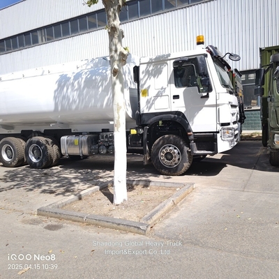 شاحنة صينوتروك HOWO 6X4 20000L ناقلة زيت وقود ناقلة للبيع في الفلبين