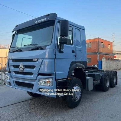 371HP و 420HP Sinotruck HOWO A7 6X4 شاحنات الجرار مع إطارات 12.00R20
