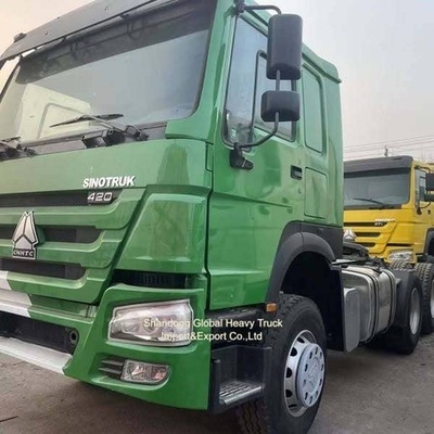 371HP و 420HP Sinotruck HOWO A7 6X4 شاحنات الجرار مع إطارات 12.00R20