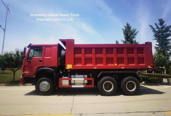 شاحنة قلاب HOWO للخدمة الشاقة بهيكل فولاذي مقوى، صندوق شحن على شكل حرف U ونظام هيدروليكي للرفع الأمامي HYVA