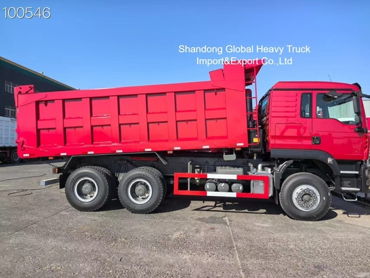 شاحنة قلابة / تفريغ سينوتراك هوو جديدة للخدمة الشاقة 30 طن، 6 × 4، 371 حصان، 380 حصان، 400 حصان، للطرق الوعرة