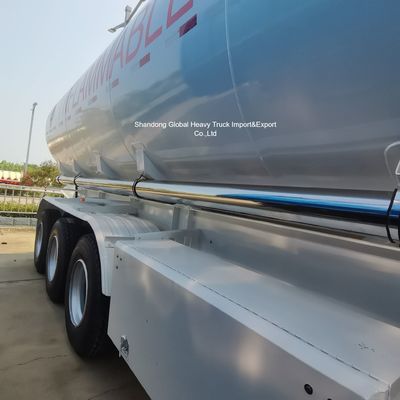 شبه مقطورة صهريج زيت فولاذي بثلاث محاور سعة 45000 لتر لوقود