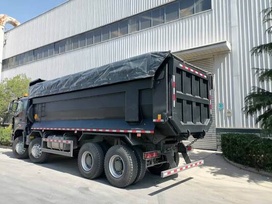 10 أمتار مكعب من شاحنة مزج الخرسانة HOWO مع محرك 371HP لتسليم الخرسانة بكلفة فعالة