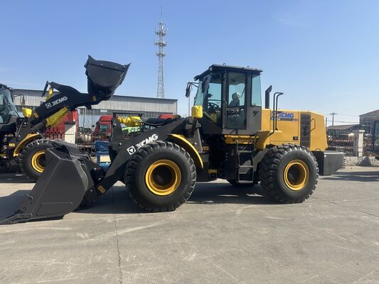XCMG ZL50GN 5.5t محمولة العجلات ذات الحمولة المسموح بها مع 162kW قوة مقياسية ودلو الصخور للبناء