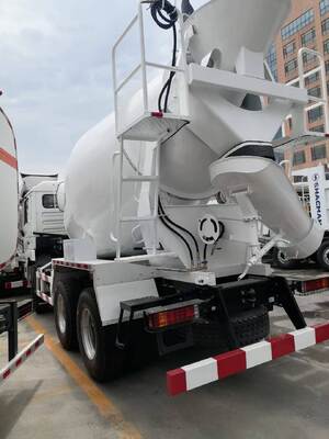 سينوتروك هوفو 8X4 371HP 14cbm شاحنة خلاط الخرسانة Zz1317n3261W