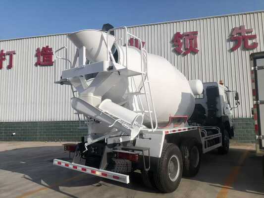 شاحنة خلط الخرسانة الجديدة HOWO TX 350 HP Euro 6 ذات الدفع 8x4 لأعمال البناء