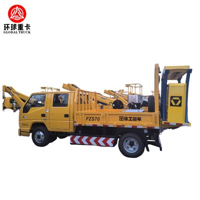 HOWO 4 × 2 Crash Cushion Truck بقوة 350 حصانًا ونظام حماية ممتص للطاقة لسلامة صيانة الطرق السريعة