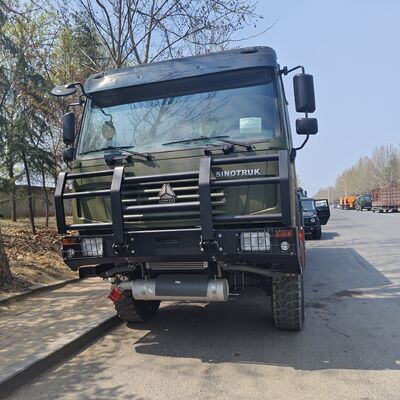 شاحنة خزان الوقود 8 × 8 60000L مع محرك 371HP لنقل الوقود الثقيل