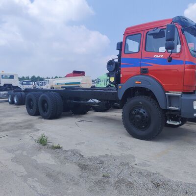 BEIBEN 2638 6 × 4 شاحنة هدر تعدين ثقيلة مع محرك WEICHAI بقوة 380 حصان و 25-35 طن من الحمولة المفيدة لعمليات التعدين