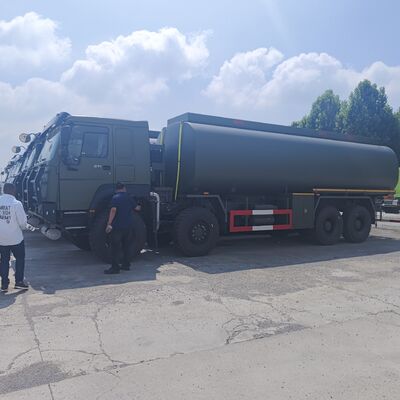 شاحنة خزان الوقود 8 × 8 50,000L مع محرك 371HP و 8 × 8 محرك جميع العجلات للنقل الثقيل للوقود