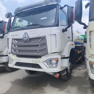 HOWO NX 6 × 4 شاحنة خزان الوقود الغازي المكثف مع محرك 400 حصان و 25000L سعة لتوزيع الوقود