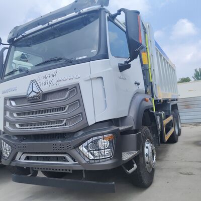 HOWO NX 6 × 4 شاحنة هدر ثقيلة بمحرك 400 حصان و 25-35 طن من الحمولة المفيدة للتعدين والبناء