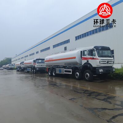 شاحنة ناقل الوقود Beiben 8x8 35000L شاحنة ناقل الوقود الديزل الثقيلة للعمل في مشروع التعدين في الكونغو