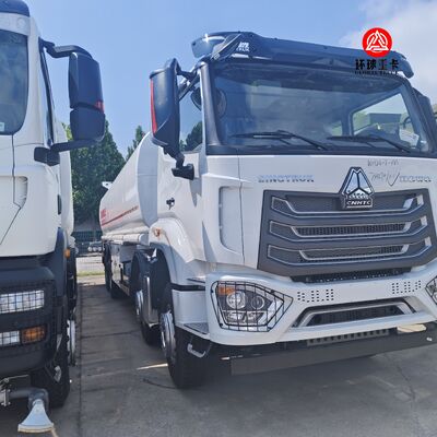HOWO NX 8x4 30000L شاحنة خزان الوقود الوزن الثقيل الديزل شاحنة الوعاء لزمبيا التعدين وتوزيع الوقود