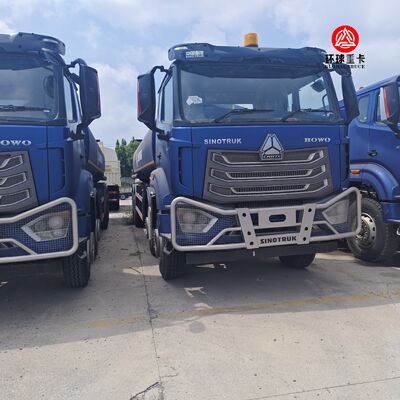 شاحنة صهريج وقود HOWO NX 8x4 بسعة 30000 لتر شاحنة ديزل ثقيلة للسوق الغاني