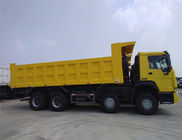 أصفر اللون SINOTRUK 6 × 4 اليورو 2 شاحنة التفريغ الثقيلة مع 400L خزان الوقود