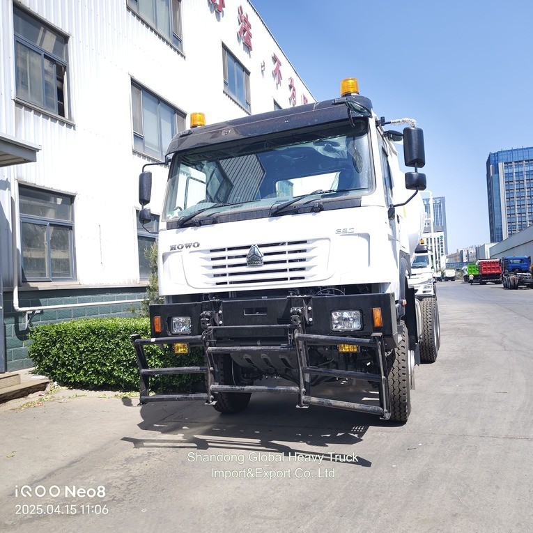 خلاط 10 عجلات HOWO 6X4 8cbm 9cbm 371HP شاحنة خلاط الخرسانة