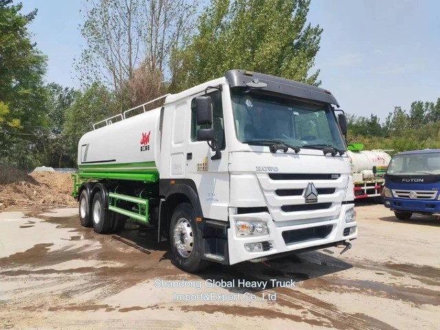 20000L 30000 لترات سينوتروك حديثة مستعملة HOWO 6 * 4 رش المياه خزان المياه شاحنة ناقلة