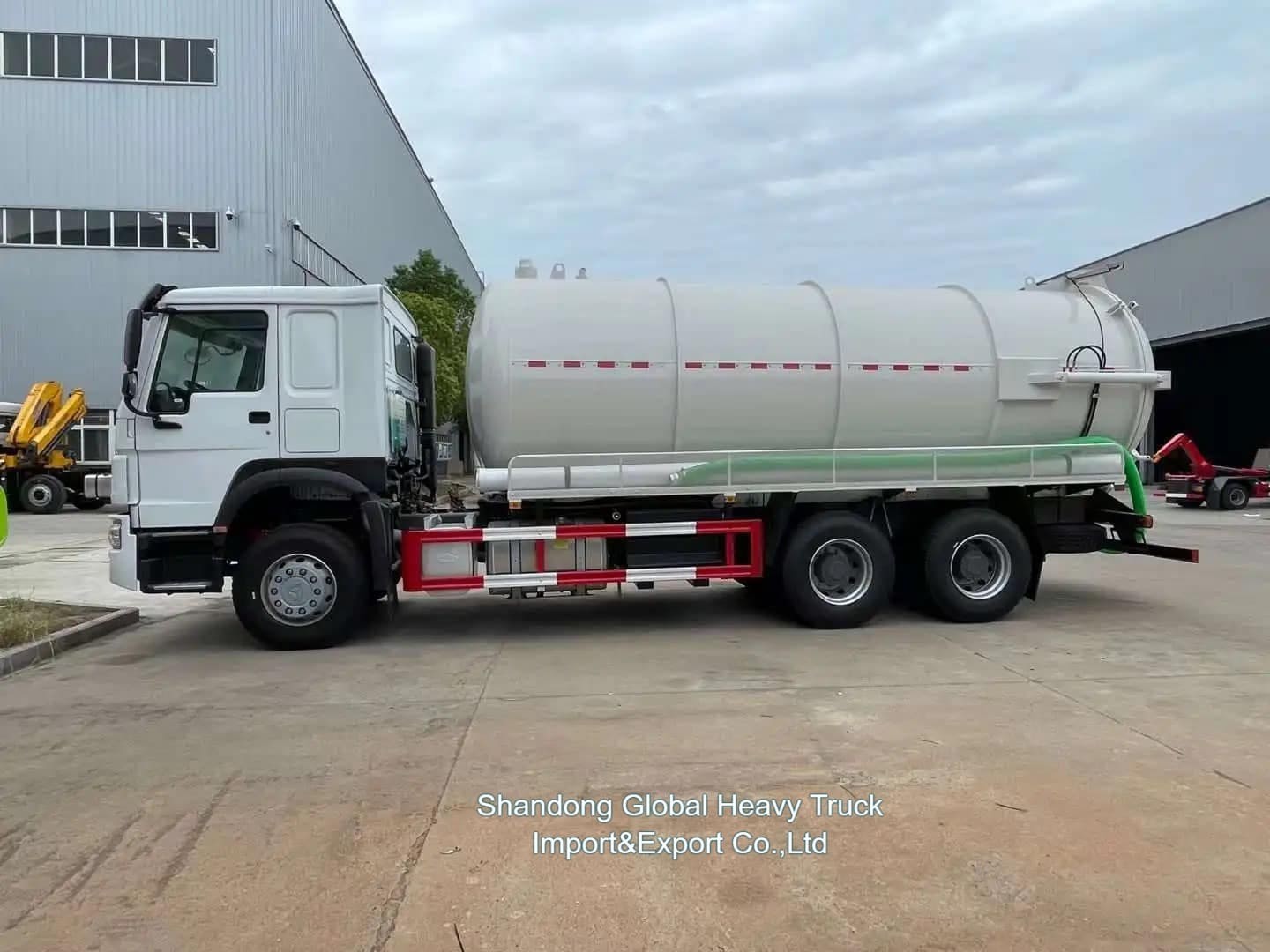 شاحنة صينوتروك HOWO 6X4 20cbm خزان الصرف الصحي