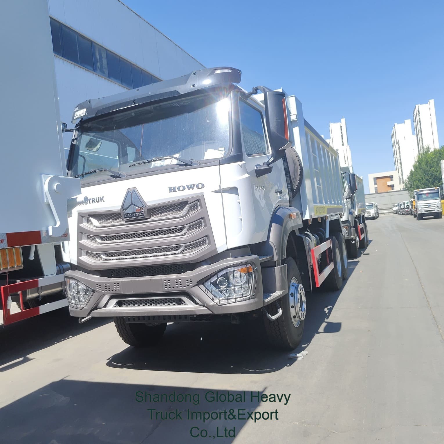 ساينو تراك هوو Nx 371 حصان بخاري 400 حصان بخاري 8X4 6X4 10/12 عجلات شاحنة قلاب ثقيلة 30-50 طن