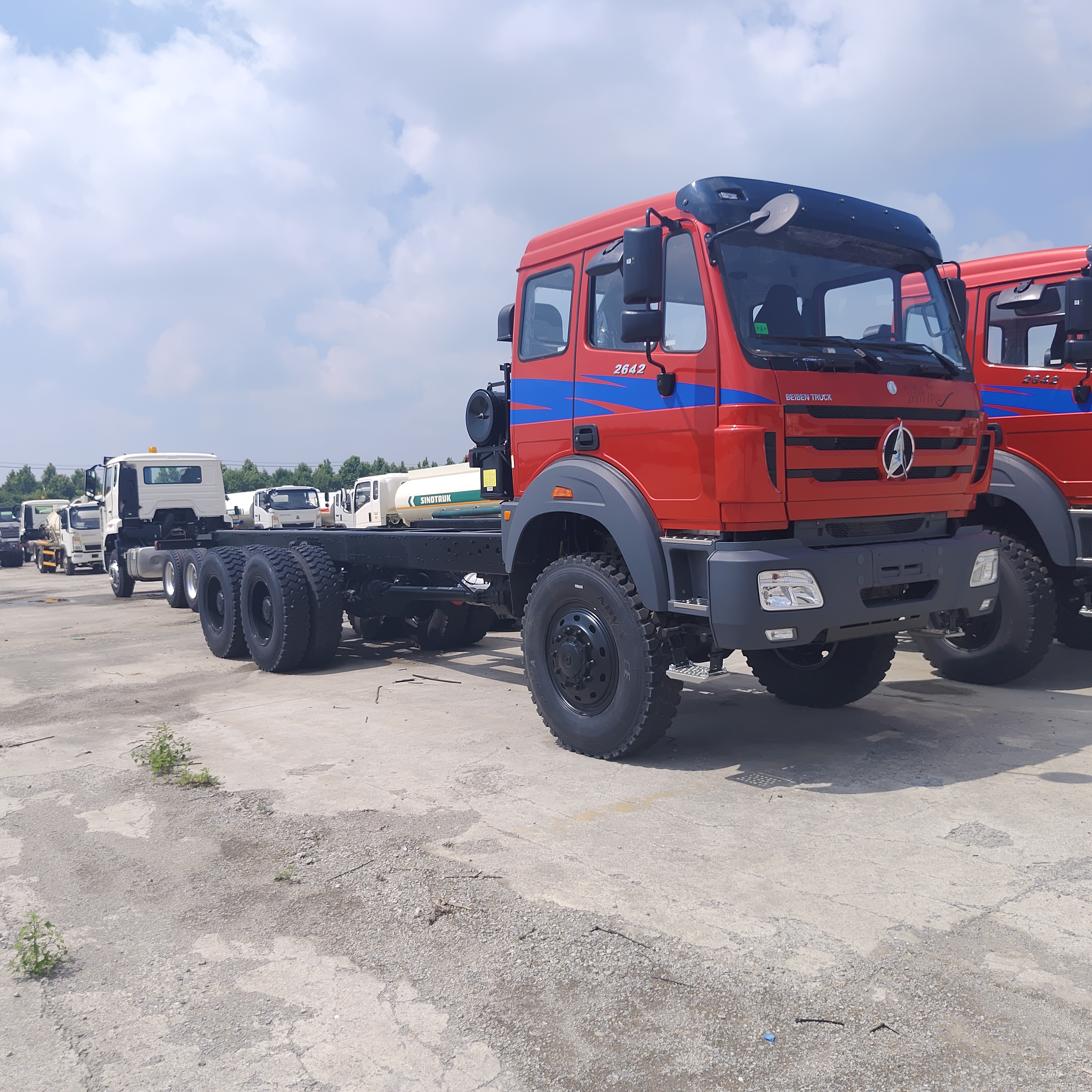BEIBEN 2642 6 × 6 شاحنة التعدين مع 420HP محرك WEICHAI و 30-40 طن الحمولة المفيدة للتعدين الثقيل